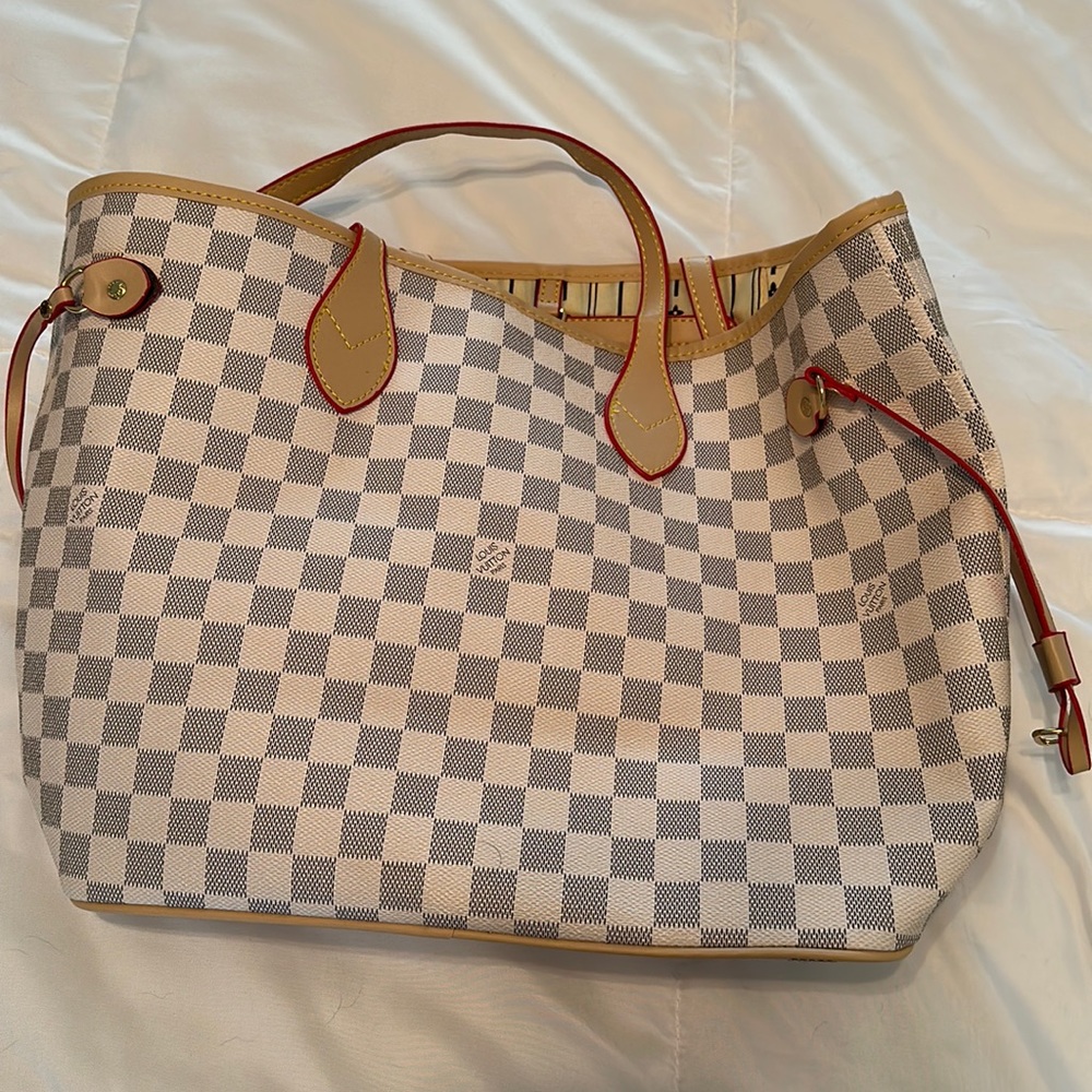 Tote bag + wristlet